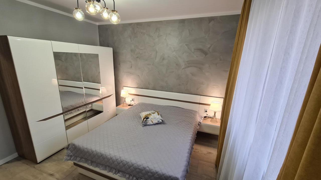 Apartament Deluxe 3 ออชเวียนชิม ภายนอก รูปภาพ