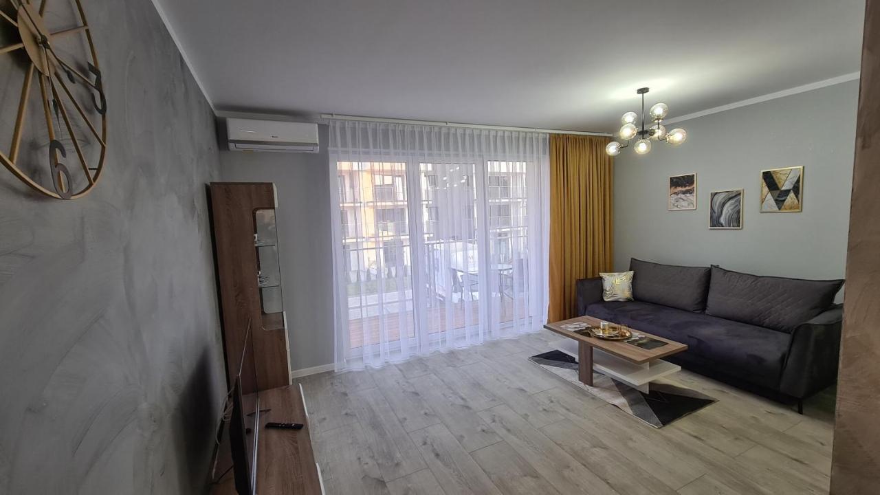 Apartament Deluxe 3 ออชเวียนชิม ภายนอก รูปภาพ